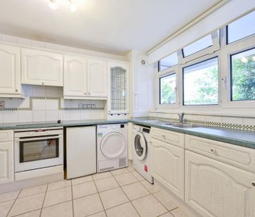 3 bedroom flat to rent - Photo 5