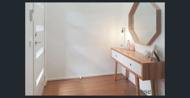 MAGNIFICENT MODERN TOWNHOUSE - Photo 1