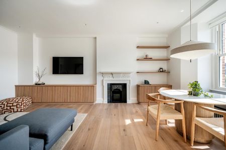 2 bedroom flat to rent - Photo 2