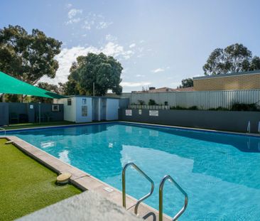 Large and Lovely Apartment with pool and security! - Photo 1
