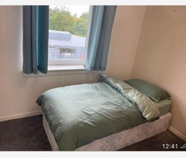 Room in a Shared House, Crewe Road North, EH5 - Photo 5