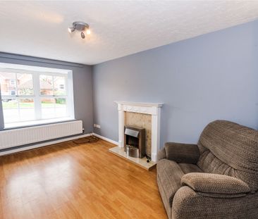 2 bedroom mid-terrace to rent Great Hockings Lane, Webheath, B97 - Photo 2