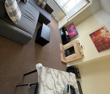 1 Bed Flat, Meadowbank Road, NW9 - Photo 1