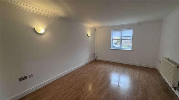 Dappleheath Avenue, Melling, Melling, L31 - Photo 1