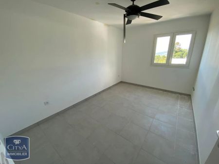 Appartement à louer 4 pièces 110.11m² - Photo 2