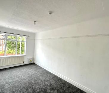 Old Chester Road, Bebington, WIRRAL - Photo 2