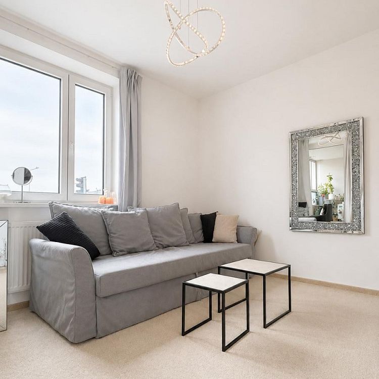Pronájem bytu 1+kk 46 m² - Fotografie 1