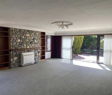 Sunny & Private Unit in Gladstone - Photo 1