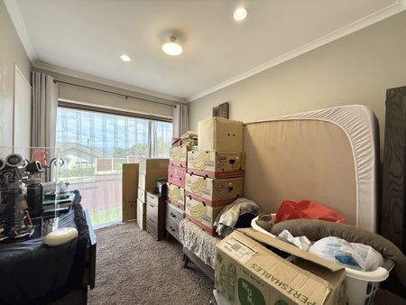 3-Bedroom House in Tirohanga - Photo 5