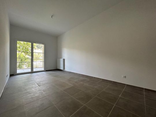 location Appartement T2 DE 46.37m² À OLLIOULES - Photo 1