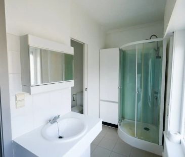 1-slaapkamerappartement met garage op een rustige locatie in Eeklo! - Photo 5