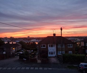 Room in a Shared Flat, Gainsford Road, SO19 - Photo 3