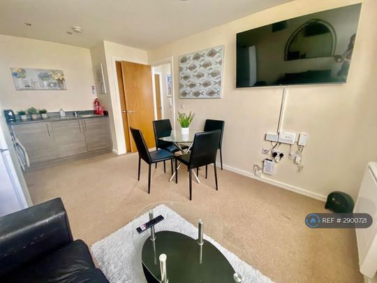 1 bedroom flat to rent - Photo 1