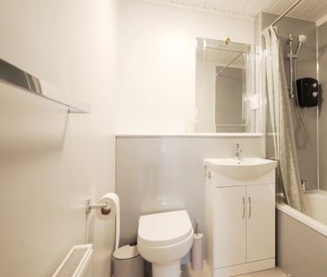 11 Emmerson Street - Photo 1