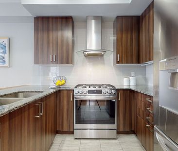 For Lease - 305 Clay stones Street, Newmarket, Ontario - Photo 3