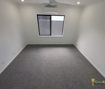 Fully Fenced & Pet Friendly Stylish & Spacious Home in the Northern... - Photo 1