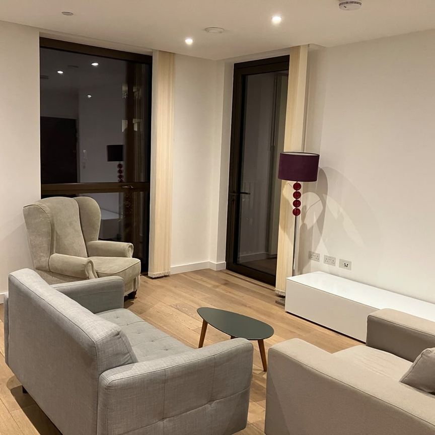 1 Bed Flat, Reminder Lane, SE10 - Photo 1