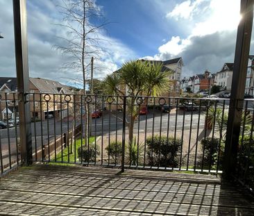 2 bedroom apartment to rent - Photo 4