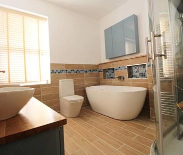 2 bedroom house to rent - Photo 1