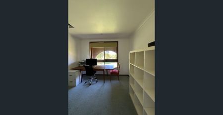 Fully furnished refined elegance with exceptional outlook. 1 Year lease only - Photo 2