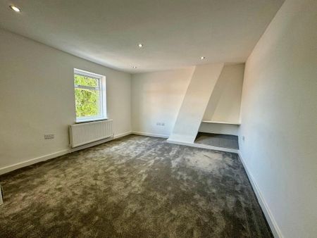 2 bedroom semi-detached house to rent - Photo 4