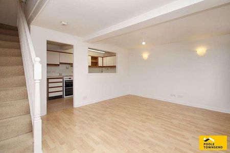 Ulverston, Cumbria, LA12 - Photo 2