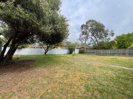 2B Badimara Street, Waramanga ACT 2611 - Duplex For Rent | Domain - Photo 5