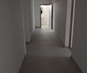 APPARTEMENT ENTIEREMENT RENOVE - Rue du Commerce 107 - appartement ... - Foto 3