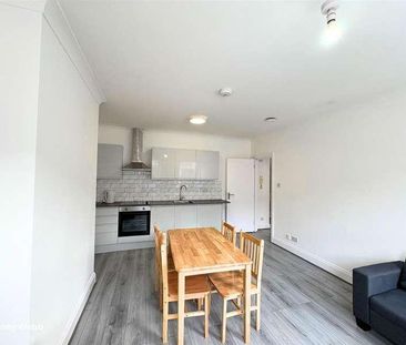 Green Lanes, London, N13 - Photo 6