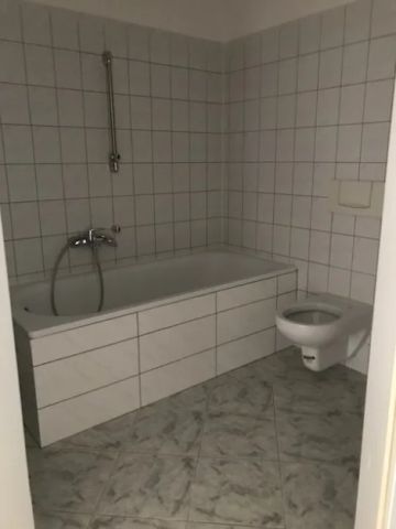 Frisch renovierte 2 Raumwohnung mit Stellplatz in Görlitzer Innenstadt - Photo 3