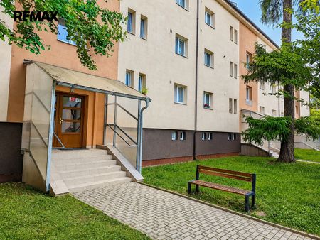 Pronájem bytu 2+1 62 m² - Фото 4
