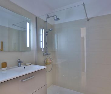 Location Appartement 2 pièces 55m² VILLEFRANCHE SUR MER 06230 - Photo 4