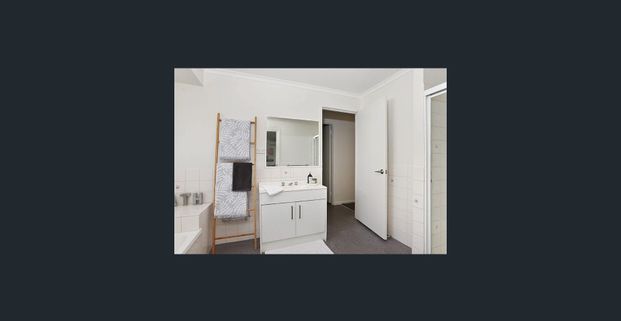 Comfortable and convenient - Photo 1