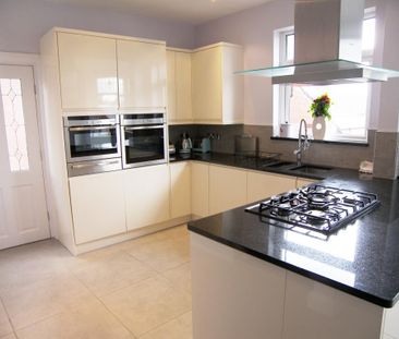 271, Lidgett Lane, Moortown, Leeds, LS17 6PD - Photo 5