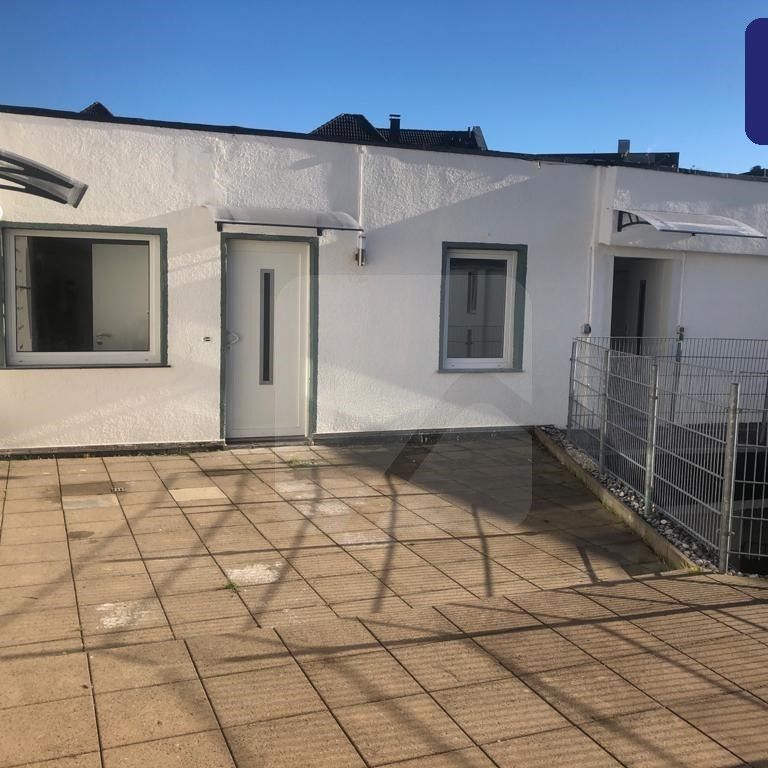 Lüdenscheid-Zentrum: Möbliertes Single-Appartement mit Küchenzeile - Foto 1