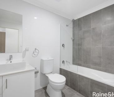 Stylish Apartment in Prime Gosford Location - Photo 3