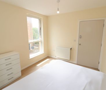 Room in a Shared House, Rosenburg Road, W3 - Photo 5