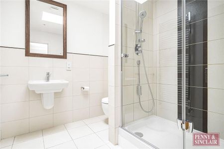 5 bedroom terraced house to rent - Photo 4