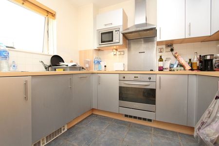 Room in a Shared Flat, Cedar Court, SE1 - Photo 5