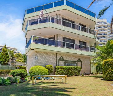 Refurbished Two Bedroom Unit - Photo 3