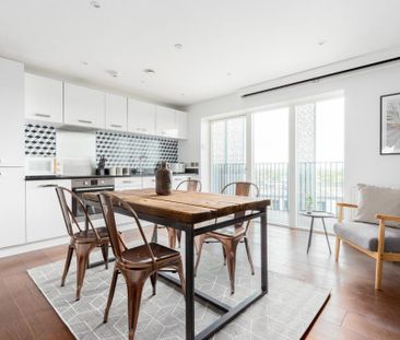 Studio to rent - Photo 1