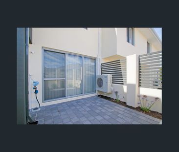 35B Apara Way, Nollamara, WA 6061 - Photo 6