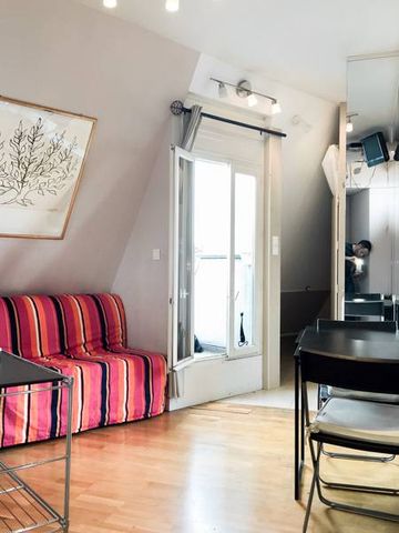 Logement à Paris, Location meublée - Photo 2