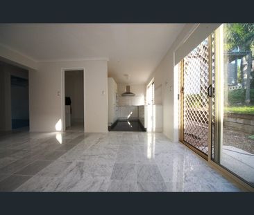 145 Macrossan Avenue, Norman Park, Qld 4170 - Photo 1