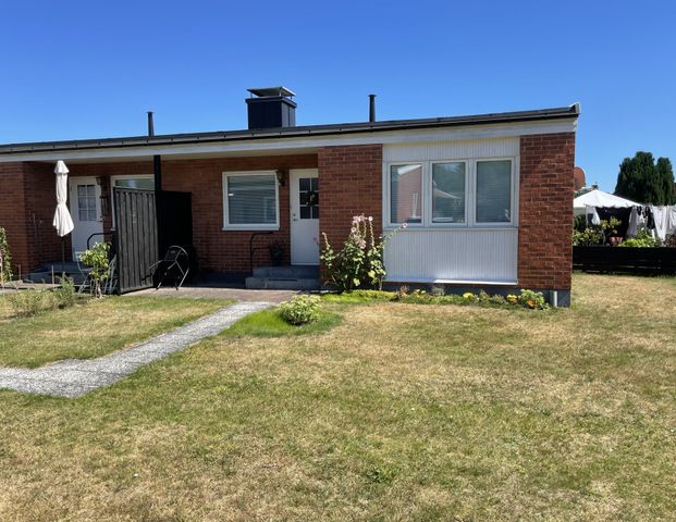 Åkroksvägen, Mörrum - Photo 1