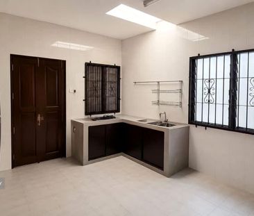 Thomson Garden Estate (D20), Semi-Detached - For Rent - Photo 2