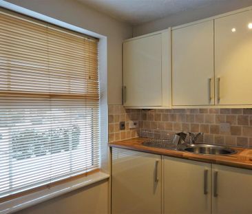 2 bedroom detached house to rent - Photo 6