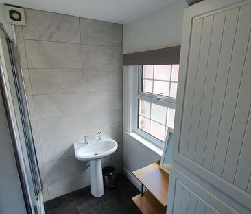 1 bedroom in a house share to rent - Photo 5