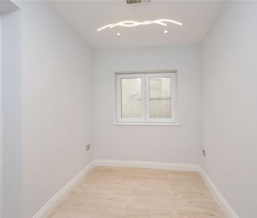 2 bedroom house in Kingston upon Thames - Photo 1