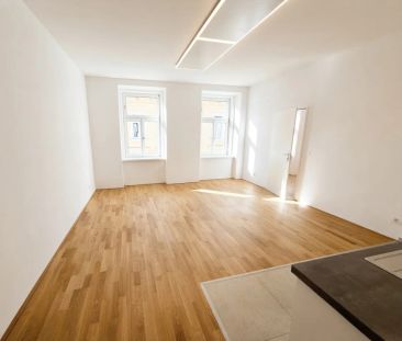 Erstbezug nach Sanierung – moderne 2-Zimmer-Wohnung mit neuer Küche - Foto 1